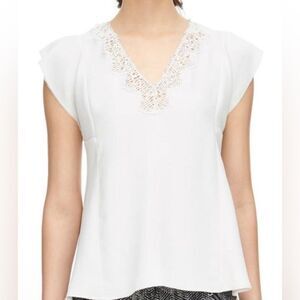 Rebecca Taylor Crepe Lace V-Neck Top in Cream Size 12 EUC